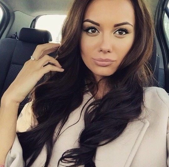 Я могу предложить тебе уникальный опыт, полный страсти и удовольствия. У меня есть все, чтобы удовлетворить твои самые глубокие фантазии. Мои услуги включают классический секс, оральный секс, массаж и многое другое. Я также открыта для экспериментов и новых приключений. Кроме того, я заботливая слушательница и хороший собеседник. А мои клиенты всегда говорят обо мне в самых лестных отзывах 😉 Если ты ищешь настоящую страстную проститутку в Москве, не стесняйся связаться со мной. Жду встречи с нетерпением! 🌸💋 Даша